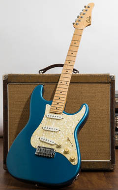 Suhr Classic Lake Placid Blue(LPB) 1998 全体正面 サムネイル