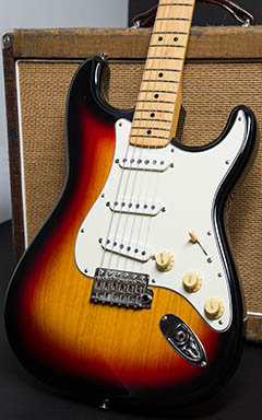 Fender Japan ST71-85TX 3TS/M ボディー正面 サムネイル