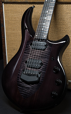 MUSIC MAN Majesty Monarchy 6 Black Knight ボディー正面 サムネイル