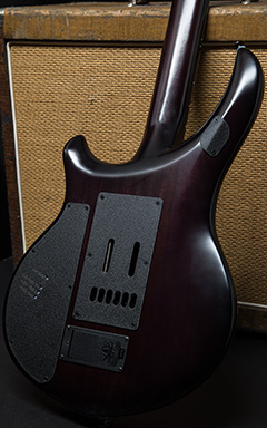 MUSIC MAN Majesty Monarchy 6 Black Knight ボディー裏面 サムネイル