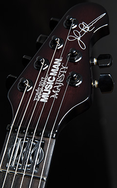 MUSIC MAN Majesty Monarchy 6 Black Knight ヘッド正面 サムネイル