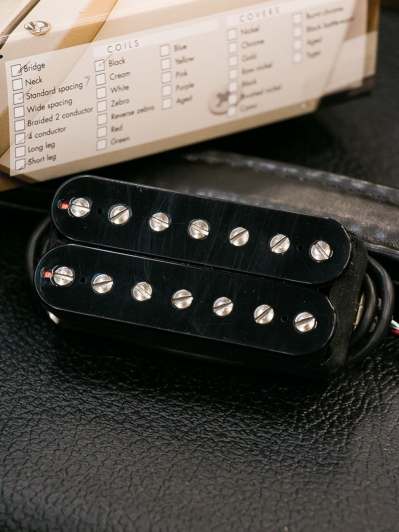 Bare Knuckle Pickups Juggernaut 7st Bridge Open Black / Direct Mount 1