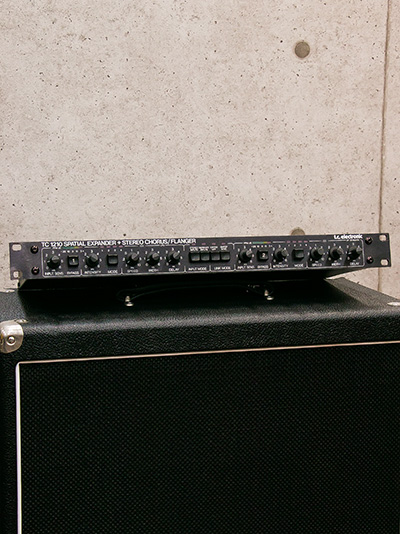 t.c. electronic TC1210 SPATIAL EXPANDER + STEREO CHORUS/FLANGER