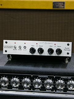 Custom Audio Electronics(CAE) Super Tremolo 全体正面 サムネイル