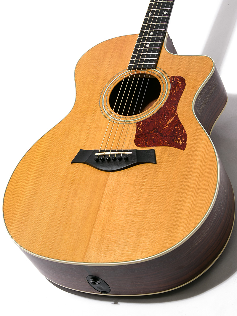 Taylor 214ce 2010 3