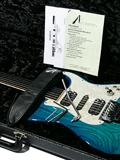 Tom Anderson The Classic Bora to Transparent Blue Burst 2015 写真11 サムネイル