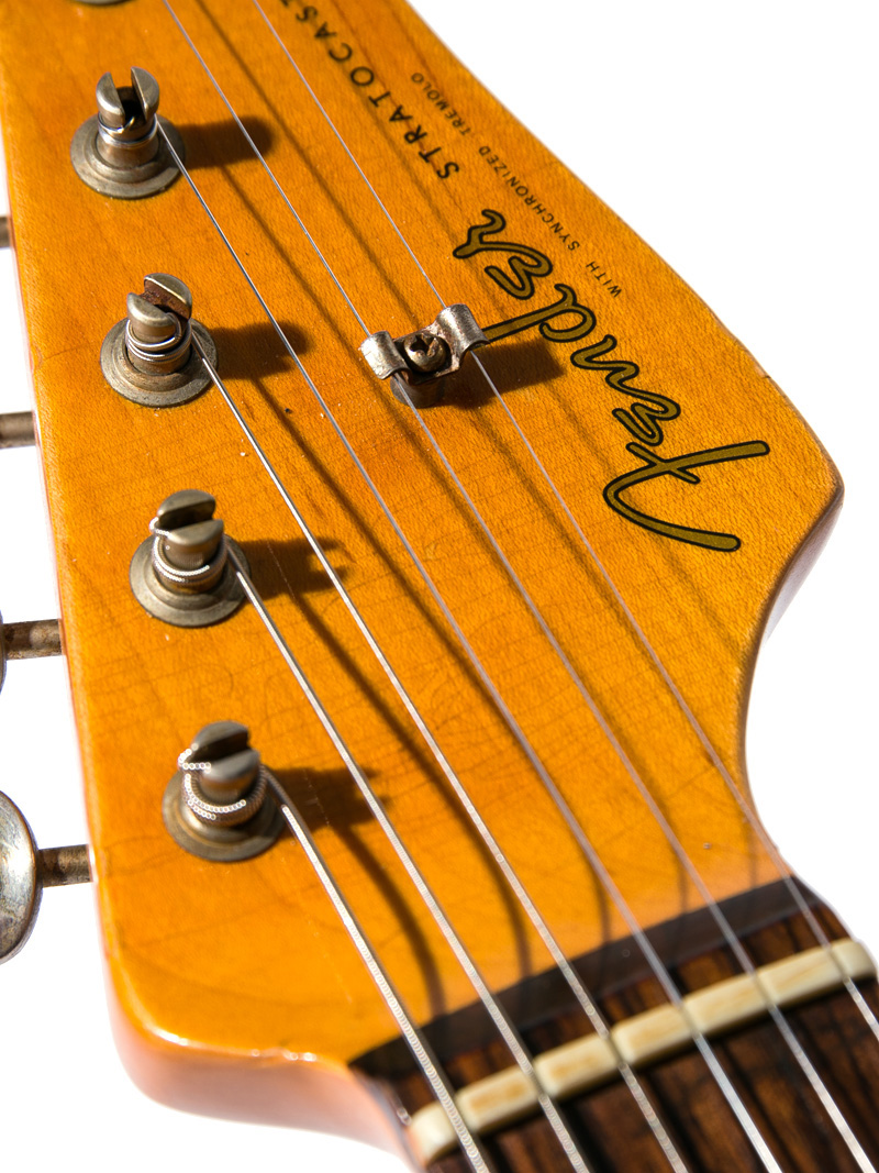 Fender Stratcaster Trans Dakota Red Aged  12