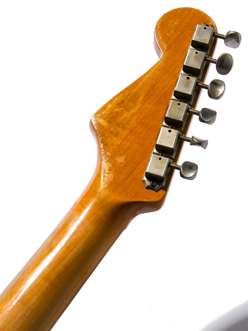 Fender Stratcaster Trans Dakota Red Aged  6
