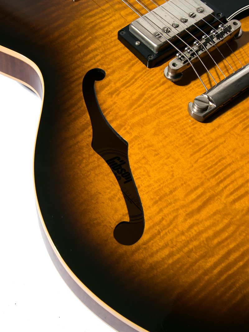 Gibson ES-335 Dot Figured Top & Back Vintage Sunburst 13