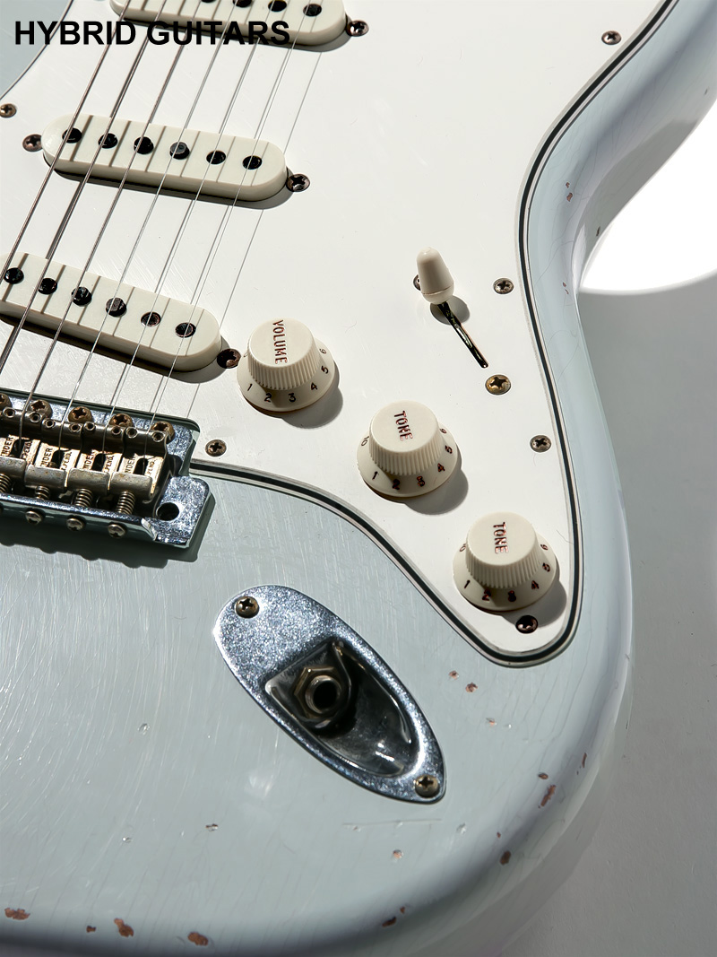 Fender Custom Shop 1964 Stratocaster Journeyman Relic Super Faded Aged Sonic Blue 10