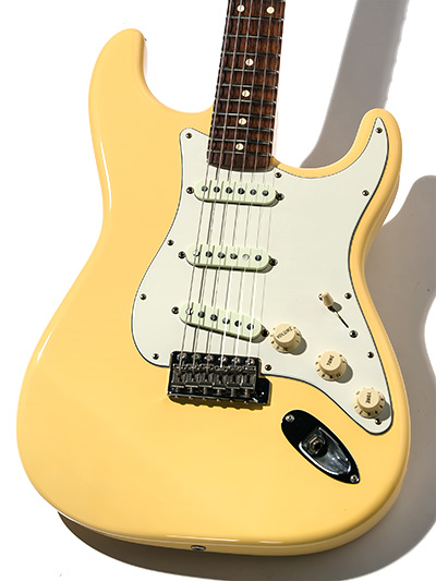 Fender USA Yngwie Malmsteen Stratocaster Update Rosewood Finger Board Vintage White 2014