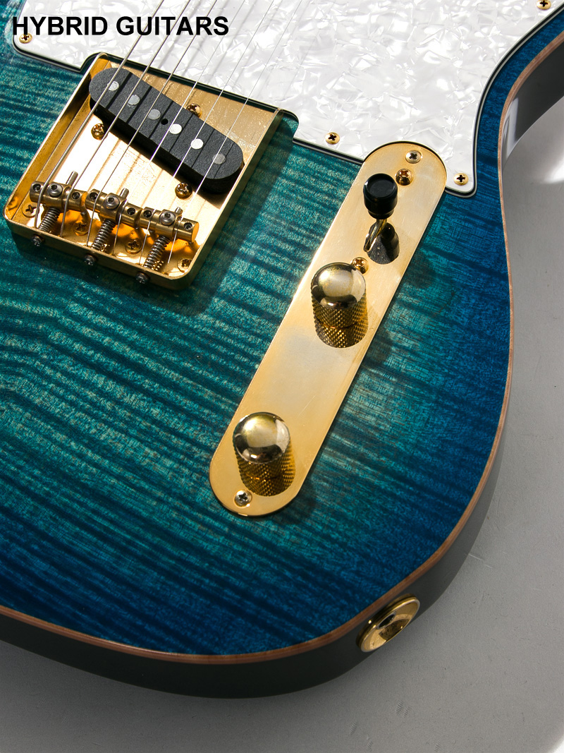 Suhr Limited Edition Classic T Deluxe Aqua Blue Burst 12