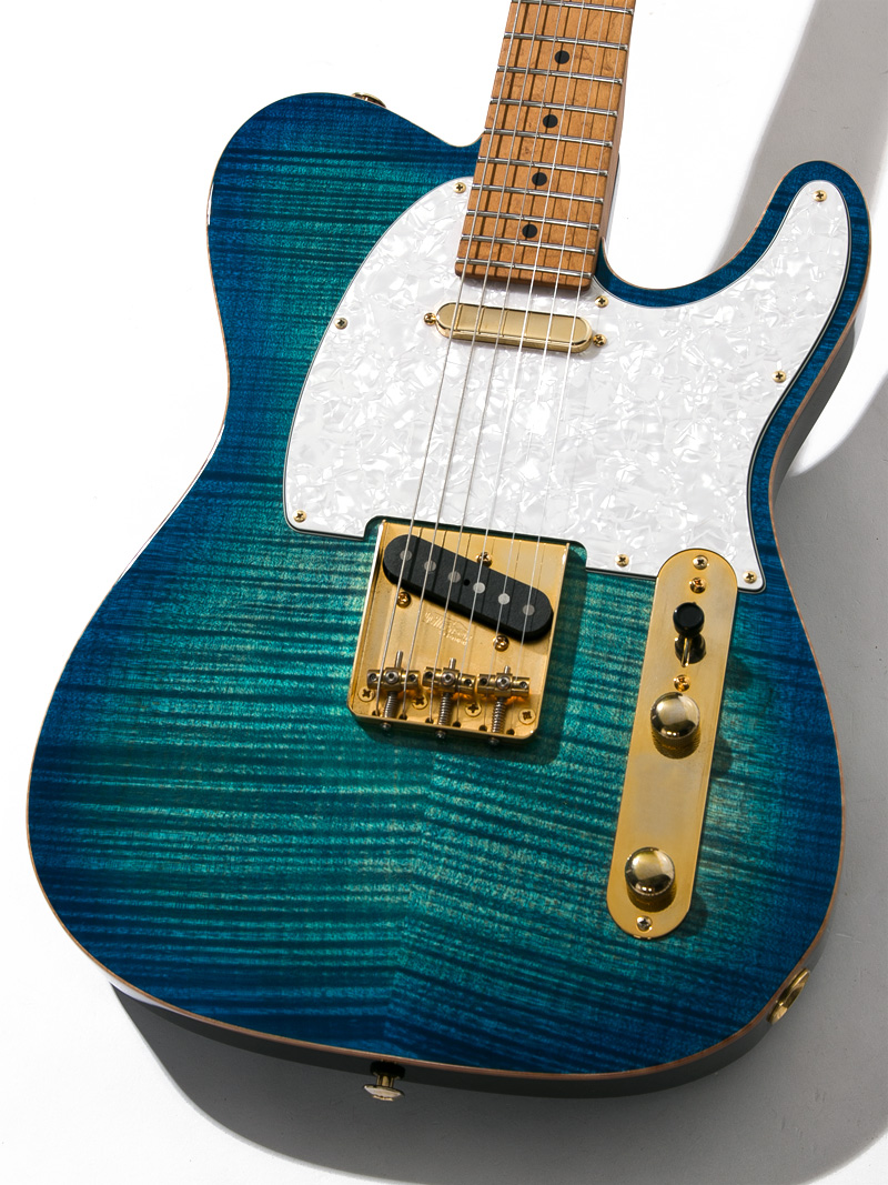 Suhr Limited Edition Classic T Deluxe Aqua Blue Burst 3