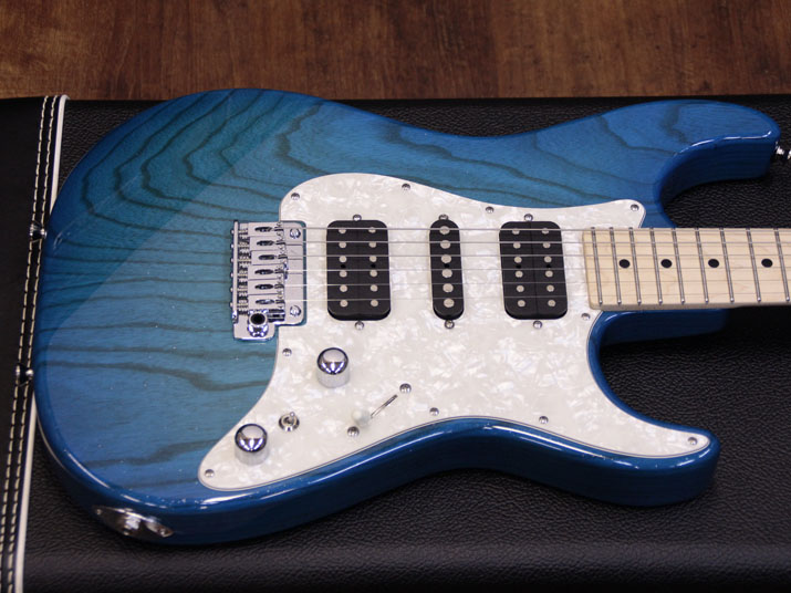 Tom Anderson Classic Sheer Bora to Trans Blue Burst  3