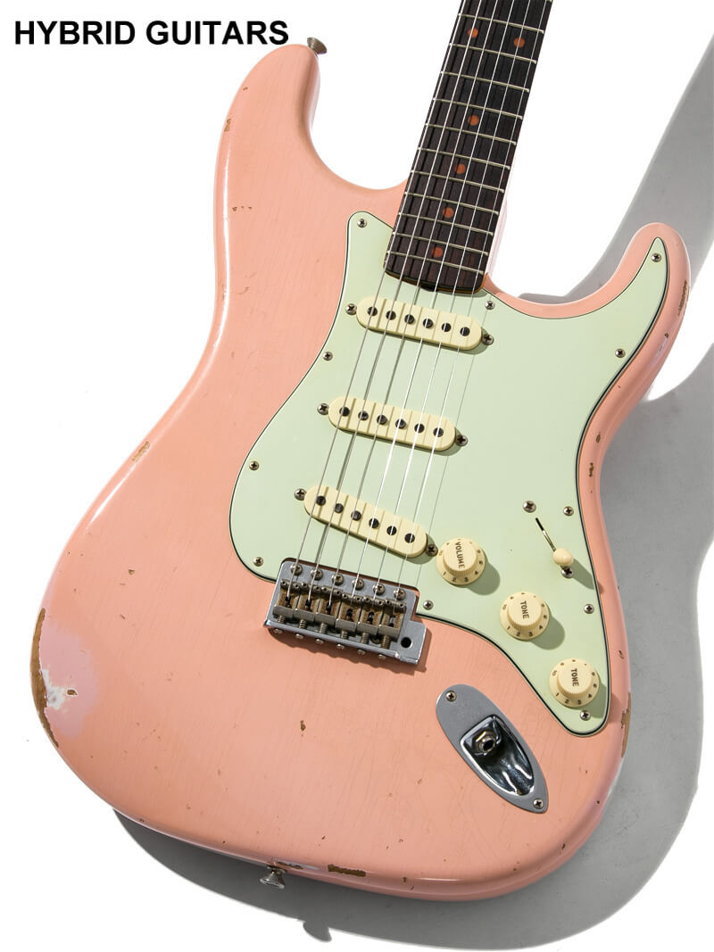 Fender Custom Shop 30th Anniversary Limited Custom Built 1960 Stratocaster Heavy Relic Aged Shell Pink  3