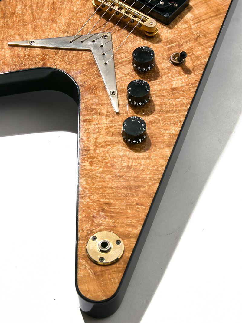 Dean NAMM Show Limited Exotic Wood Flying V Spalted Maple 10