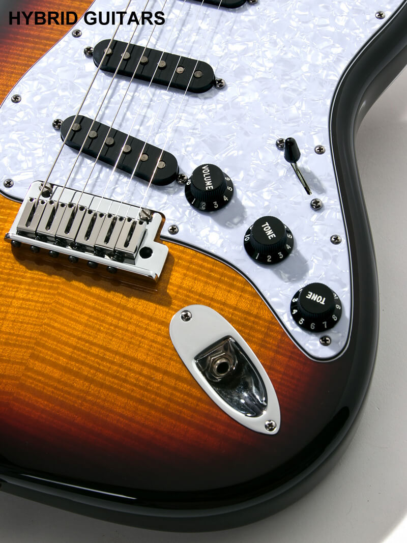 Fender Custom Shop Custom Deluxe Stratocaster Flame Maple Neck 3TS
 10
