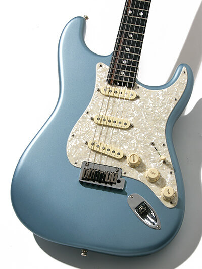 Fender American Elite Stratocaster Satin Ice Blue Metallic