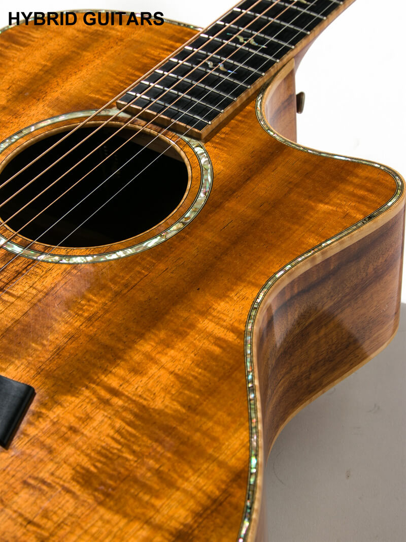 Taylor K26ce Hawaiian Koa 9