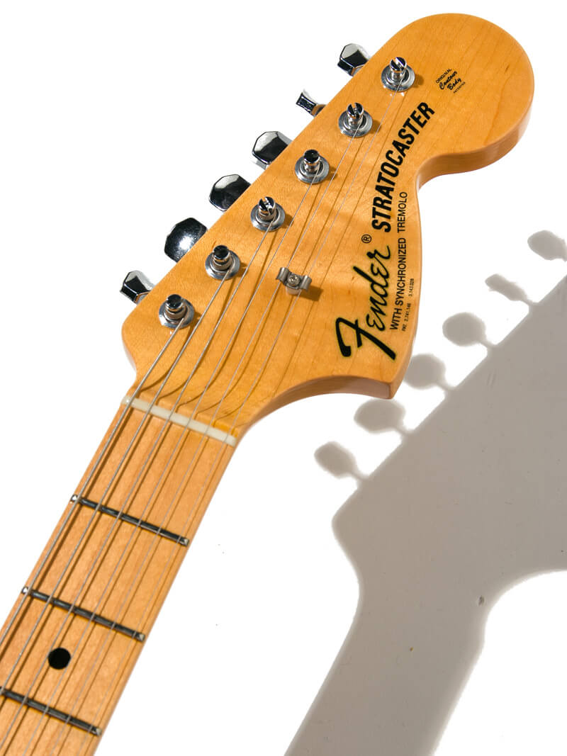 Fender Custom Shop 1969 Stratocaster Journeyman Relic Hand Wound P.U. Candy Apple Red(CAR)
5