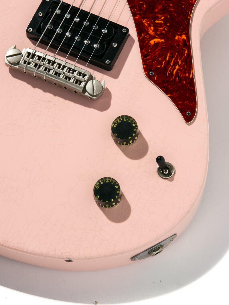 Knaggs Guitars Kenai H2 Shell Pink Relic 10