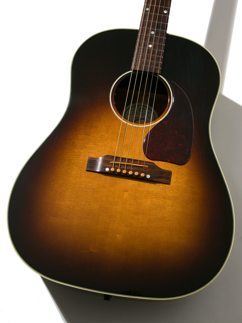 Gibson J-45 Standard L.R.BAGGS Element Active System ボディー正面