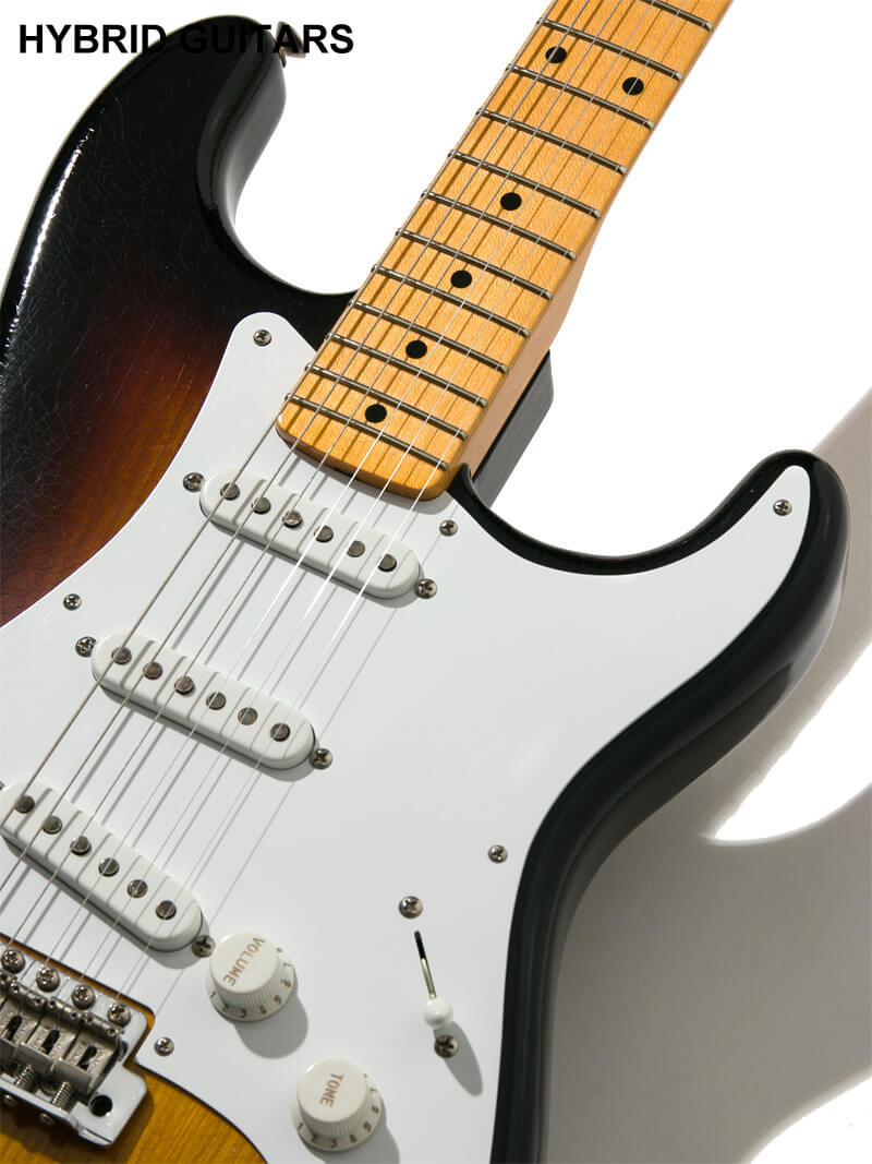 Fender Custom Shop Limited Edition 70th Anniversary 1954 Stratocaster Deluxe Closet Classic Wide-Fade 2 Color Sunburst 写真9