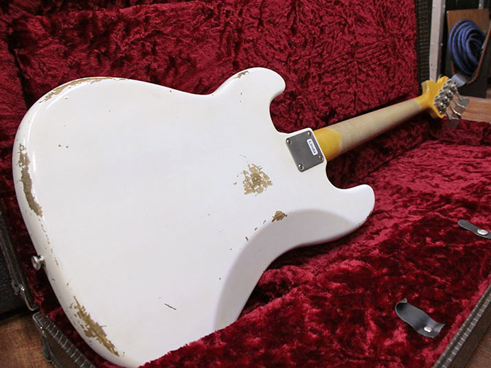 LSL INSTRUMENTS Balboa Bass Vintage White 3