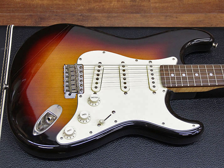 Fender Japan  Stratocaster JV Serial w/Flame Maple Neck 2