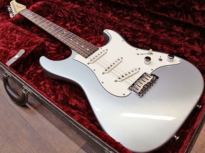 Tom Anderson The Classic Metallic Ice Blue 2