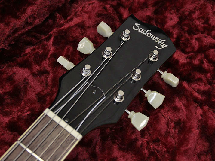 Sadowsky Guitars Carve Top Gold Top 5