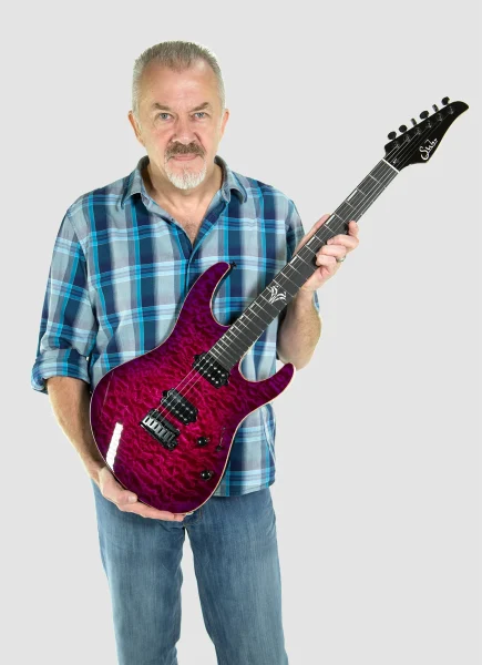 Suhr Guitars創業者John Suhr